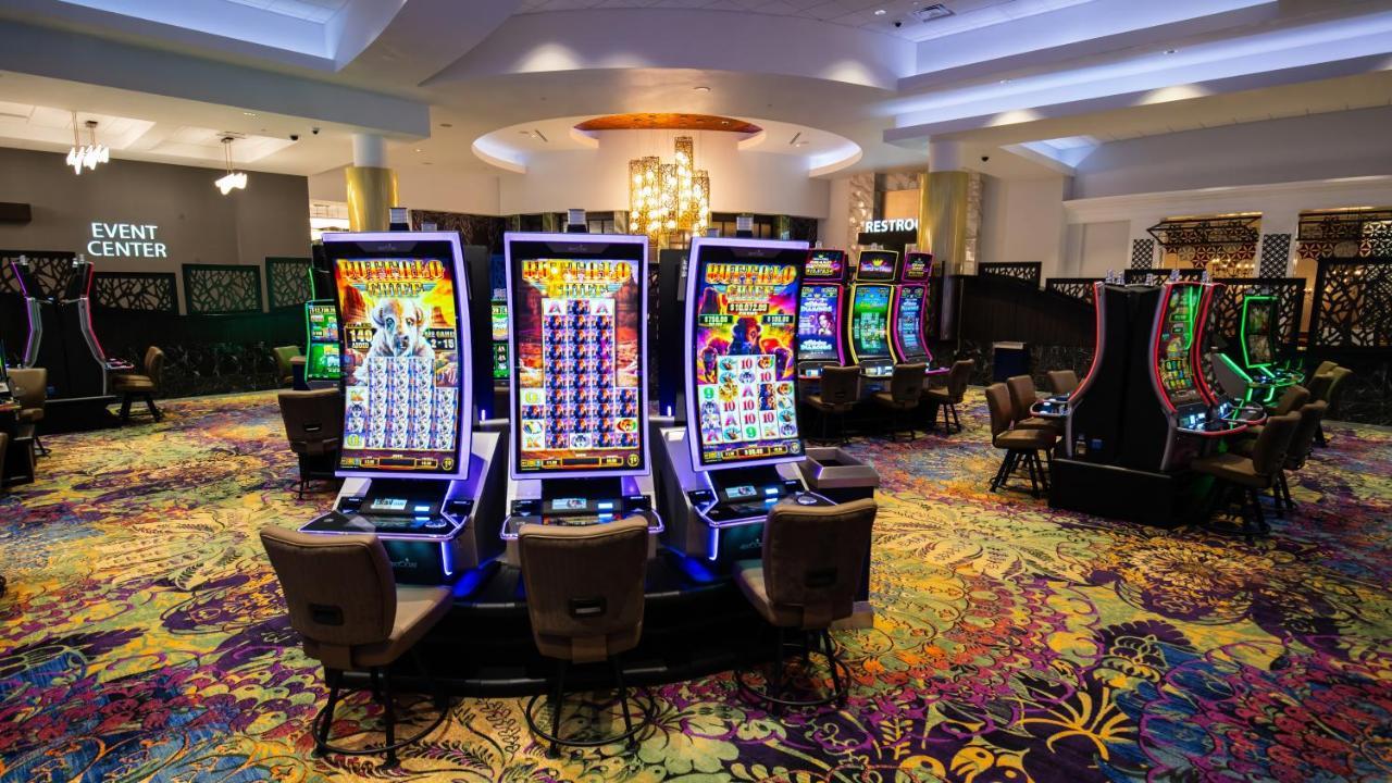 Walker'S Bluff Casino Resort Carbondale Dış mekan fotoğraf