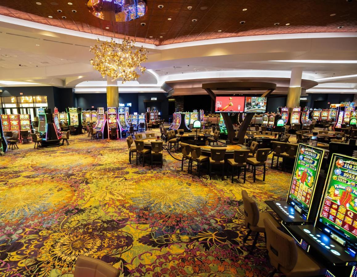 Walker'S Bluff Casino Resort Carbondale Dış mekan fotoğraf